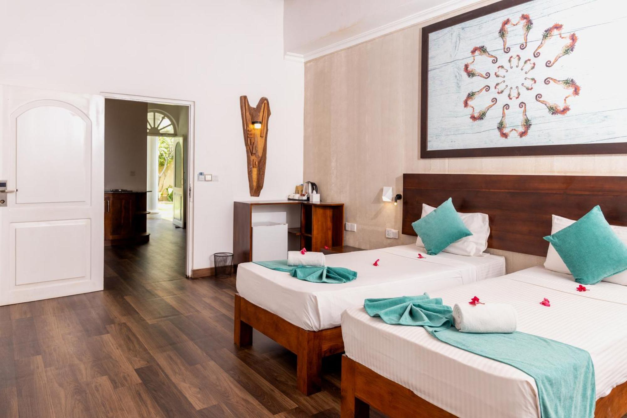 Seahorse Hotel & Spa Negombo Exteriör bild