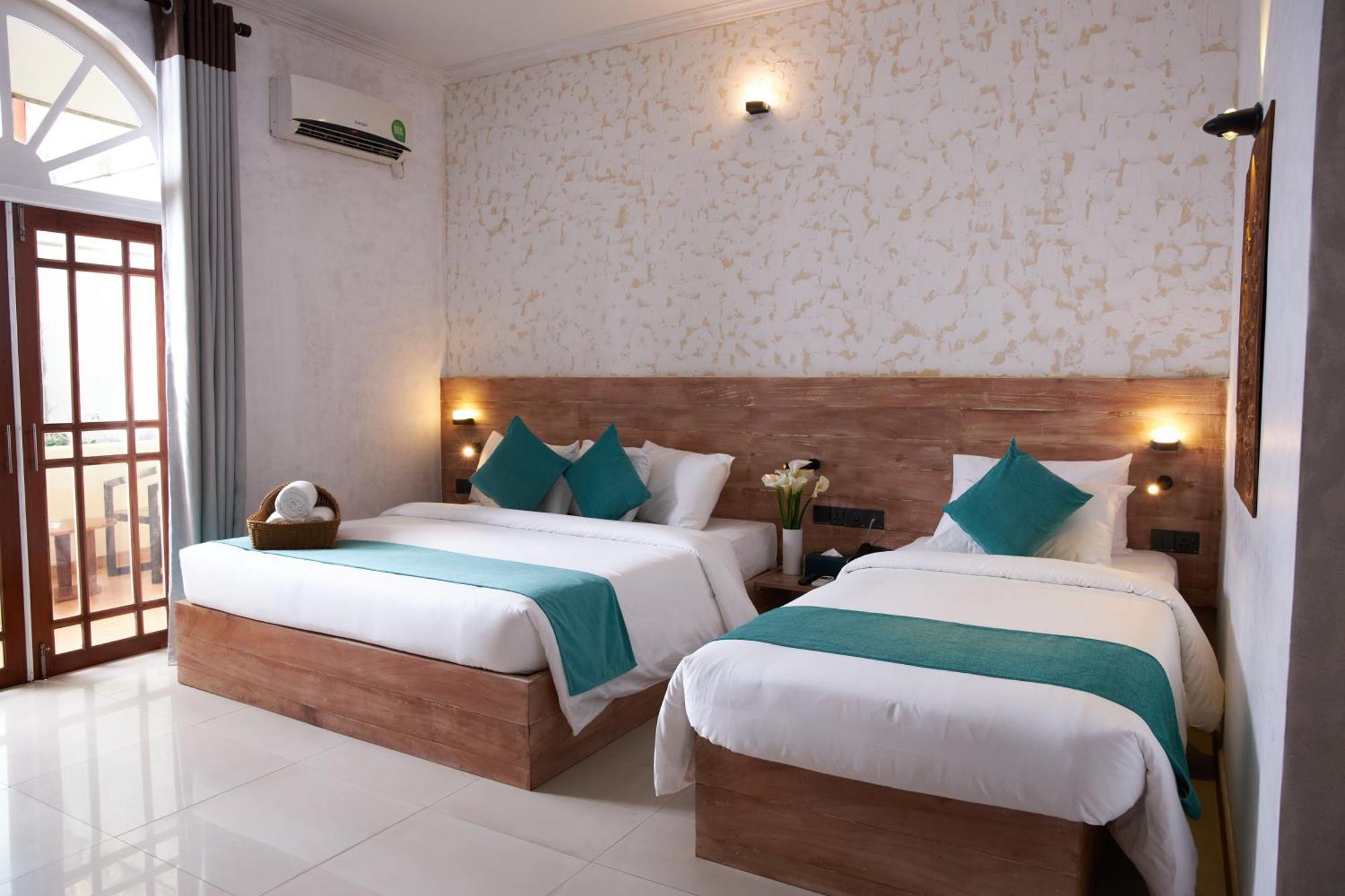 Seahorse Hotel & Spa Negombo Exteriör bild