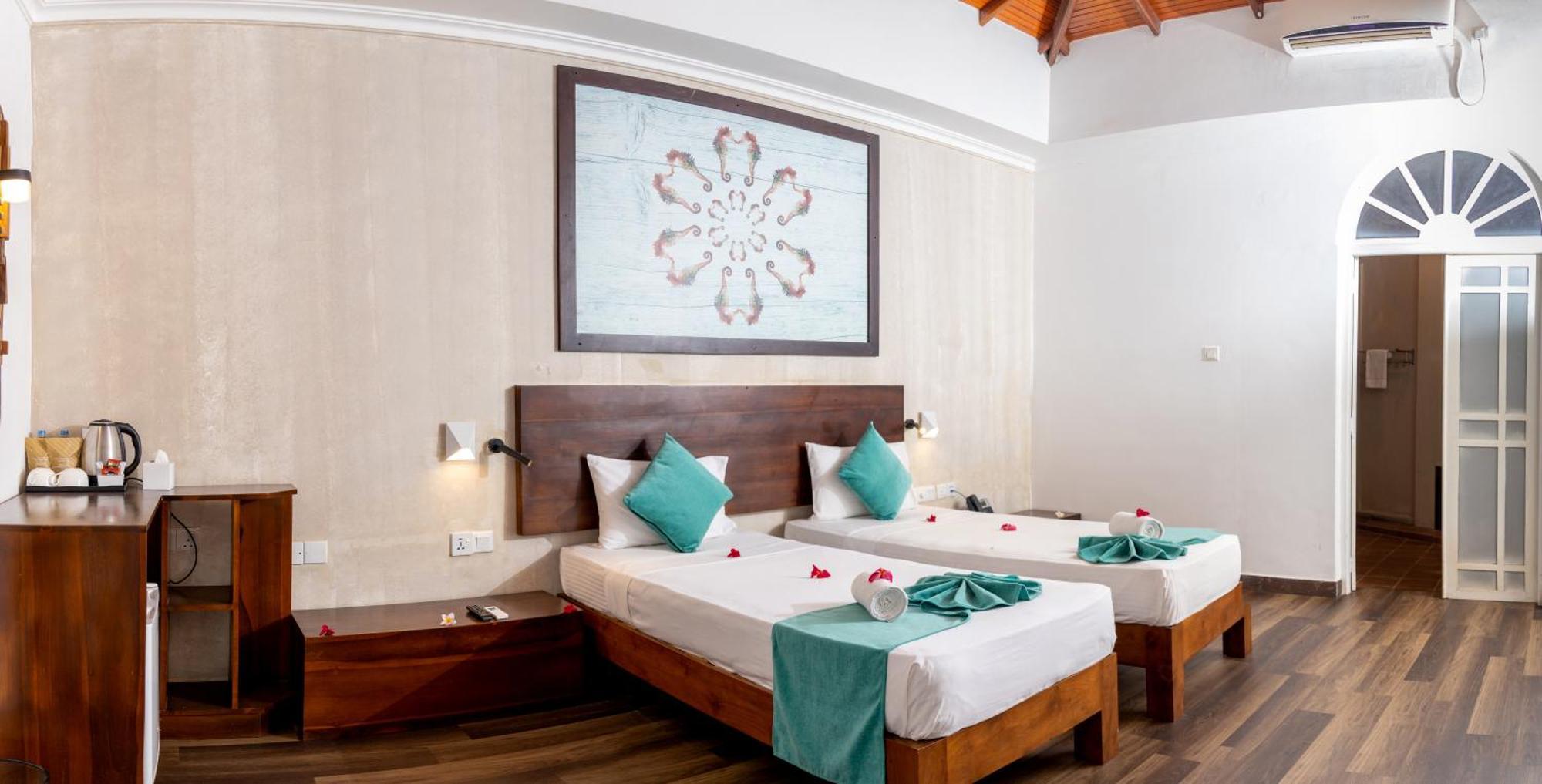 Seahorse Hotel & Spa Negombo Exteriör bild